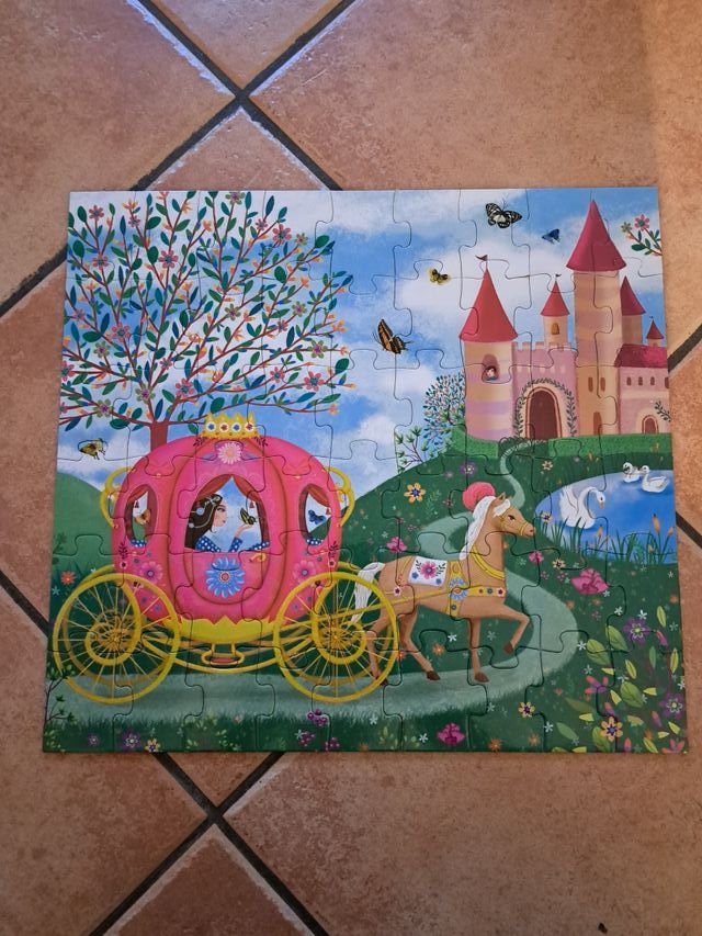 Puzzle per bambine da 54 pezzi.