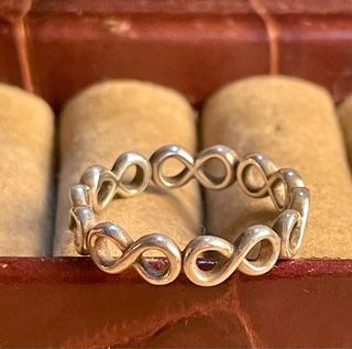 Anillo de plata Pandora infinito