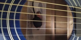 Guitarra, bajé su precio a 200€ electroacústic