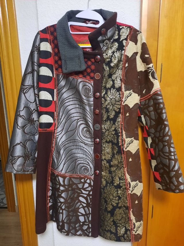 Abrigo geisha desigual