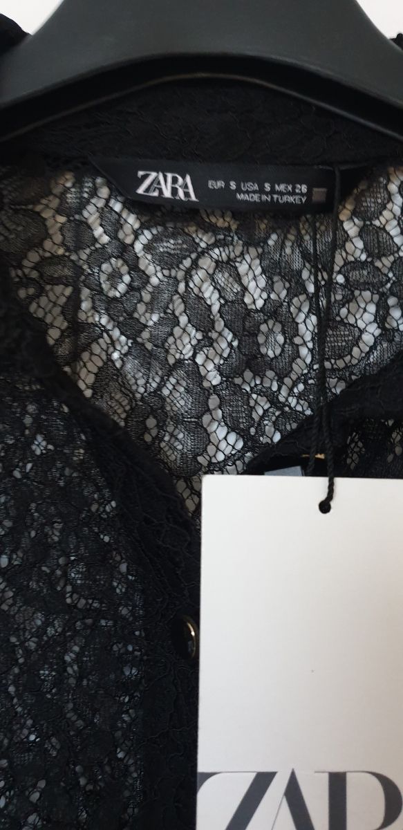 Body de encaje negro Zara