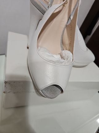 tacon blanco LODI. solo una puesta.