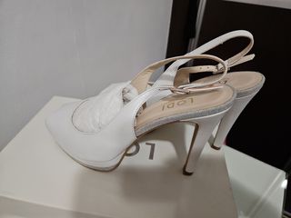 tacon blanco LODI. solo una puesta.