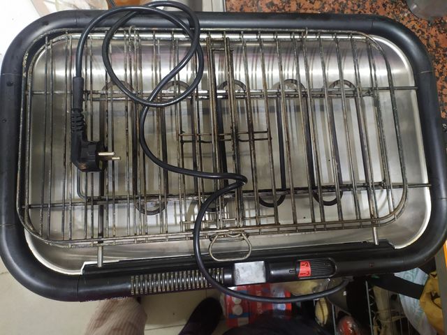 Parrilla eléctrica larga,marca.Ferrari