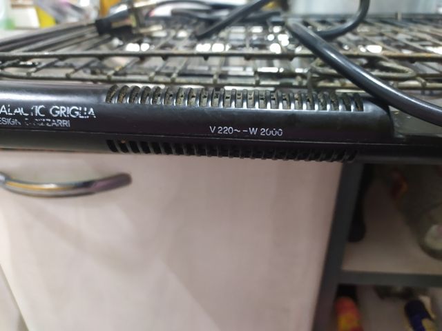 Parrilla eléctrica larga,marca.Ferrari