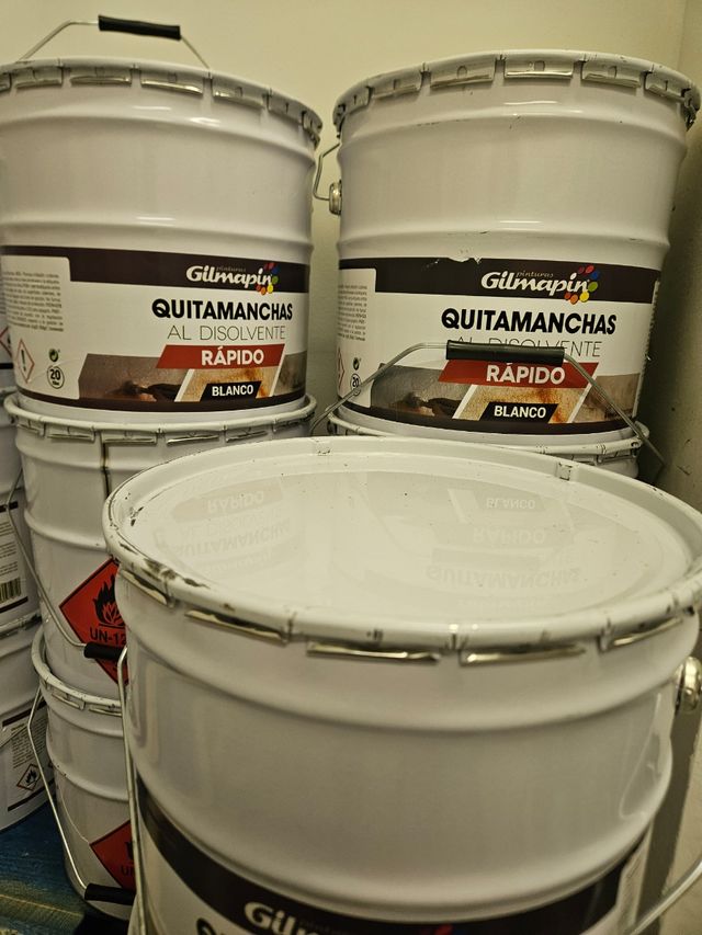 Quitamanchas al disolvente