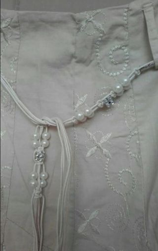 Falda Beige larga TXXL, godets bordada