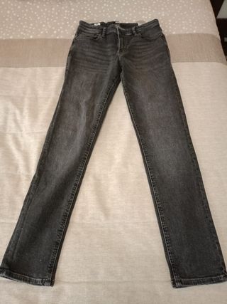 Vaquero negro talla 14