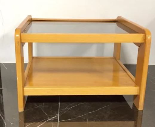 Mesa baja de cristal