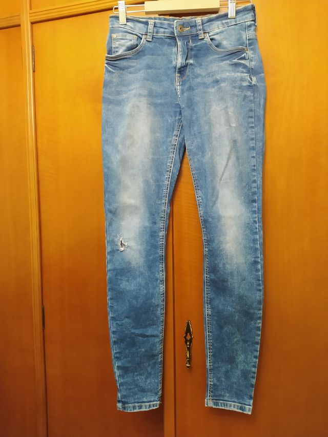 Vaqueros de Bershka