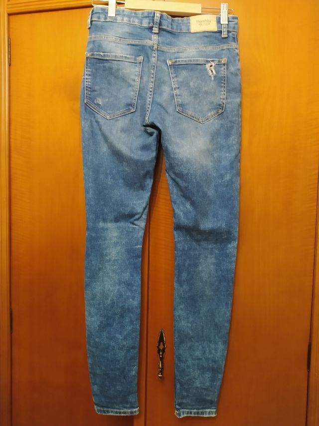 Vaqueros de Bershka