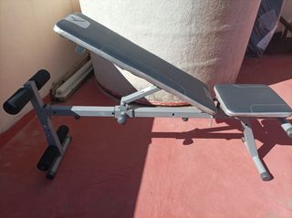 Banco de pesas y deporte