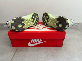 Nike React 55 Volt