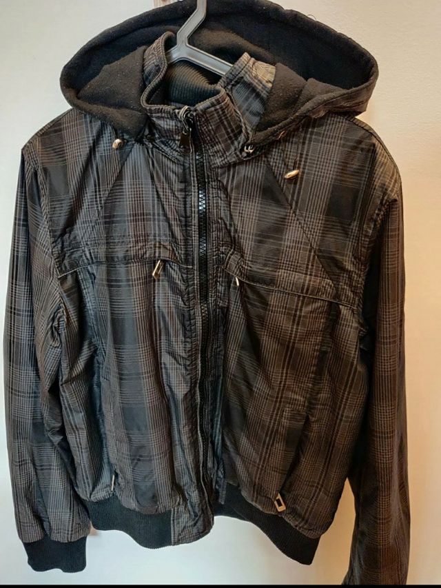 Blusão de rapaz 12/14A