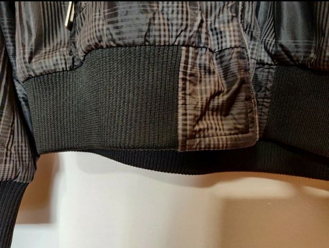 Blusão de rapaz 12/14A