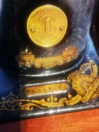 Máquina coser antigua