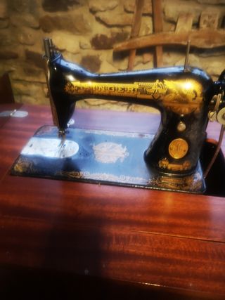 Máquina coser antigua