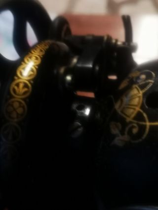 Máquina coser antigua