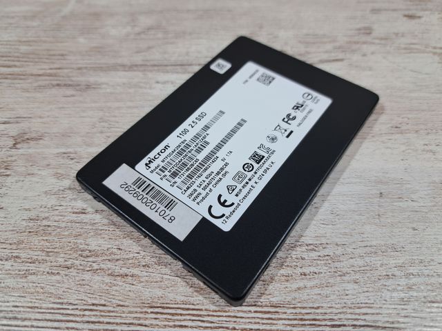 SSD Micron 1100 256GB