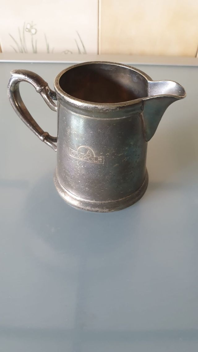 Chaleira prata 275gramas com 50 anos 230 €