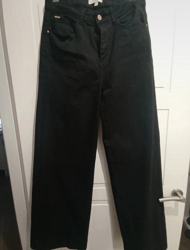 Pantalón negro