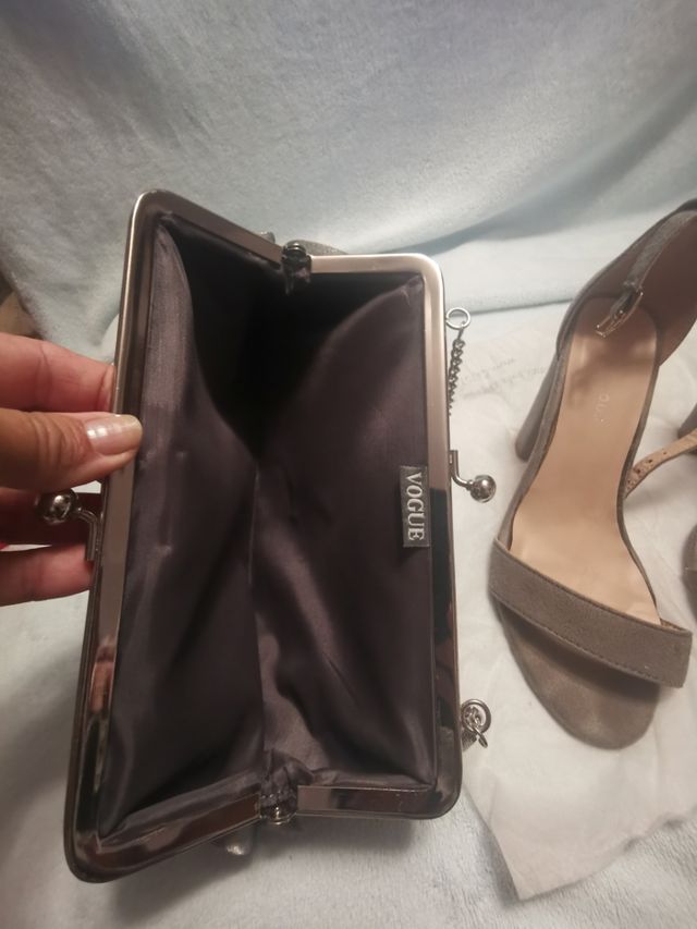 bolsito gris con micro brillo