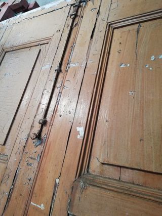 PUERTA ANTIGUA  PLAFONADA