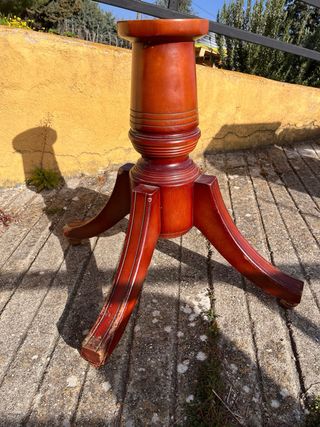 MESA CAOBA REDONDA