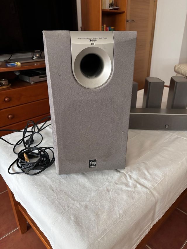 Altavoces Yamaha Home cinema 5.1