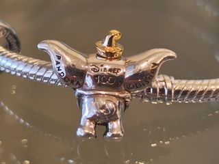 Charm Pandora edición limitada 