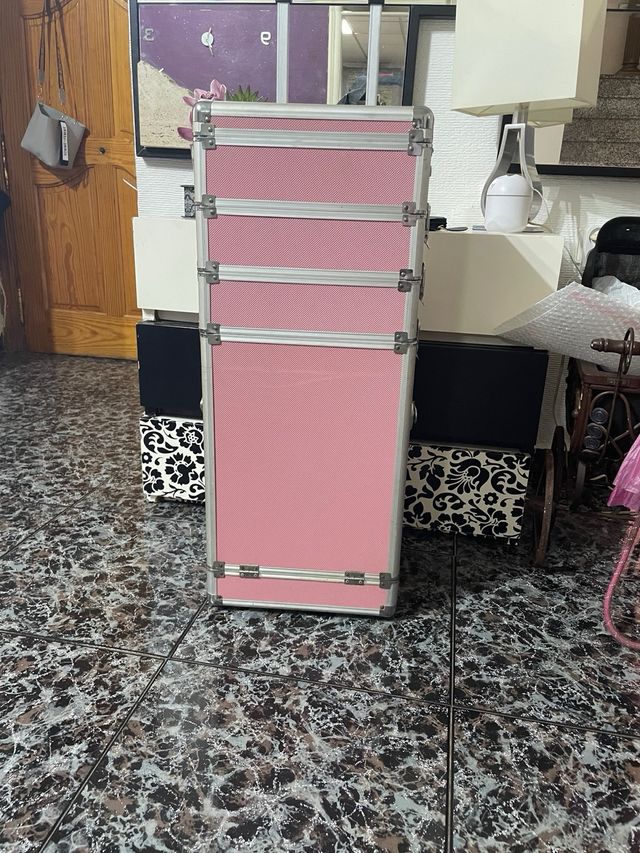 carro estetica o uñas 