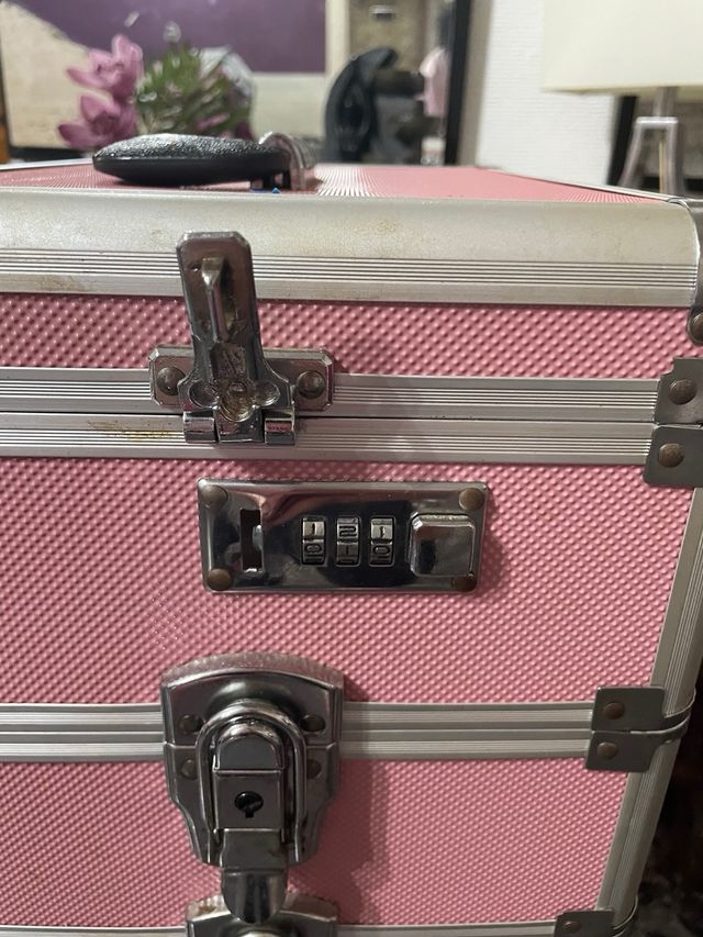 carro estetica o uñas 