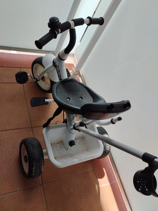 Triciclo Blanco premium - Paseos cómodos y seguro