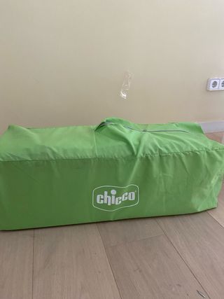 cuna de viaje marca Chicco+ colchón