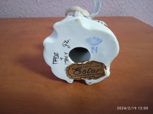 Figura Porcellane Ester Italia 