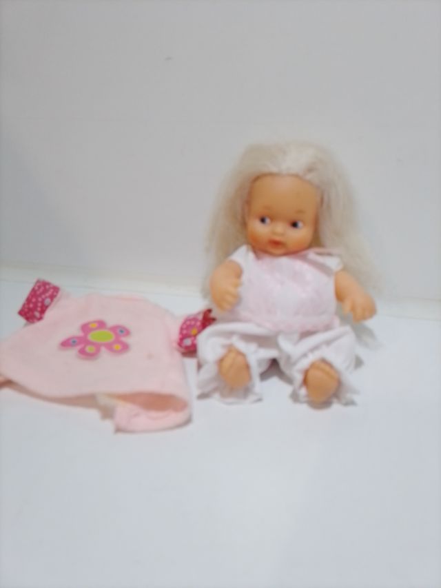 muñeca barriguitas