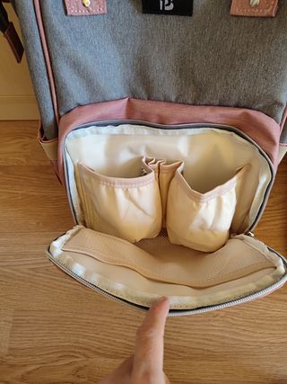 Mochila maternidad gris y rosa