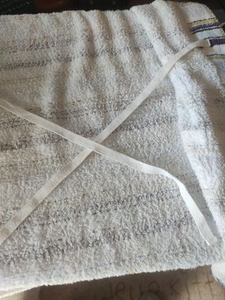 Albornoz de mujer, con capucha