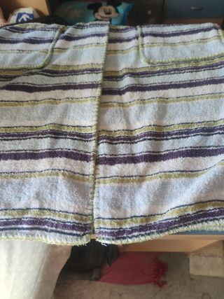 Albornoz de mujer, con capucha