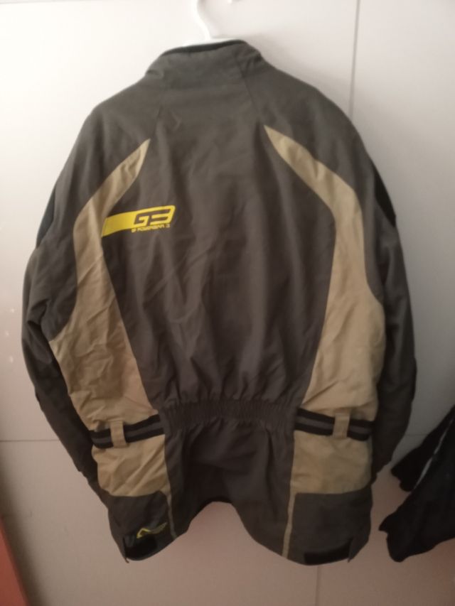 Chaqueta para moto talla S con protecciones 