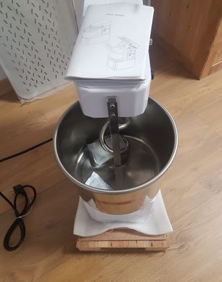 AMASADORA ESPIRAL 10 LT EXTREME