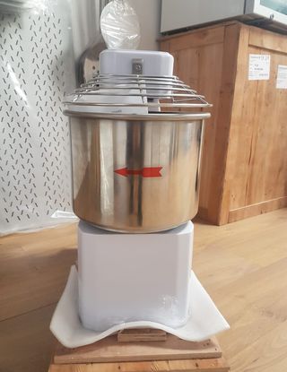 AMASADORA ESPIRAL 10 LT EXTREME