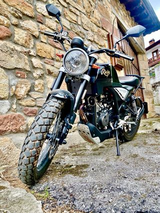 Moto 125 Rieju century