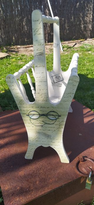 Revistero madera antiguo