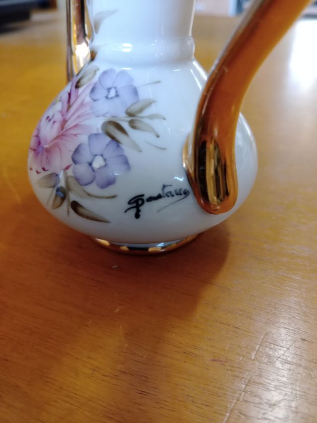 Bule pintado á mão