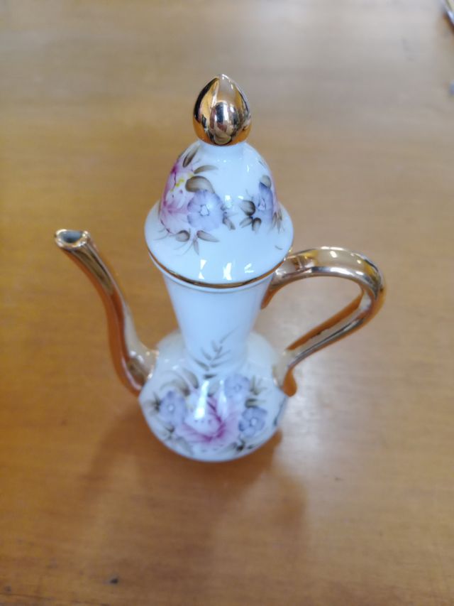 Bule pintado á mão