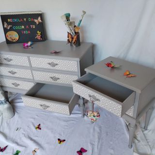 Cómoda y mesillas