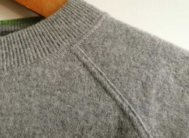 Maglia grigia molto calda