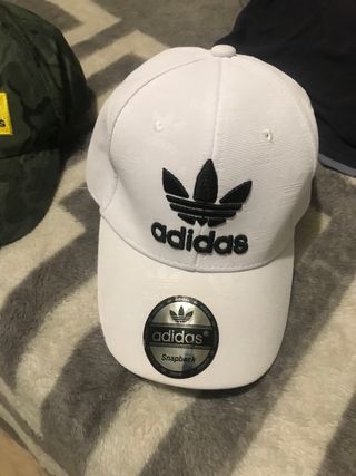 2 Gorras Adidas