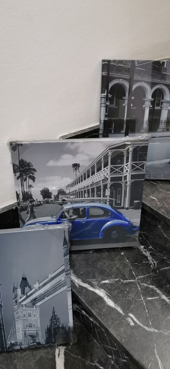 Quadri in tela 35x35 pz 4